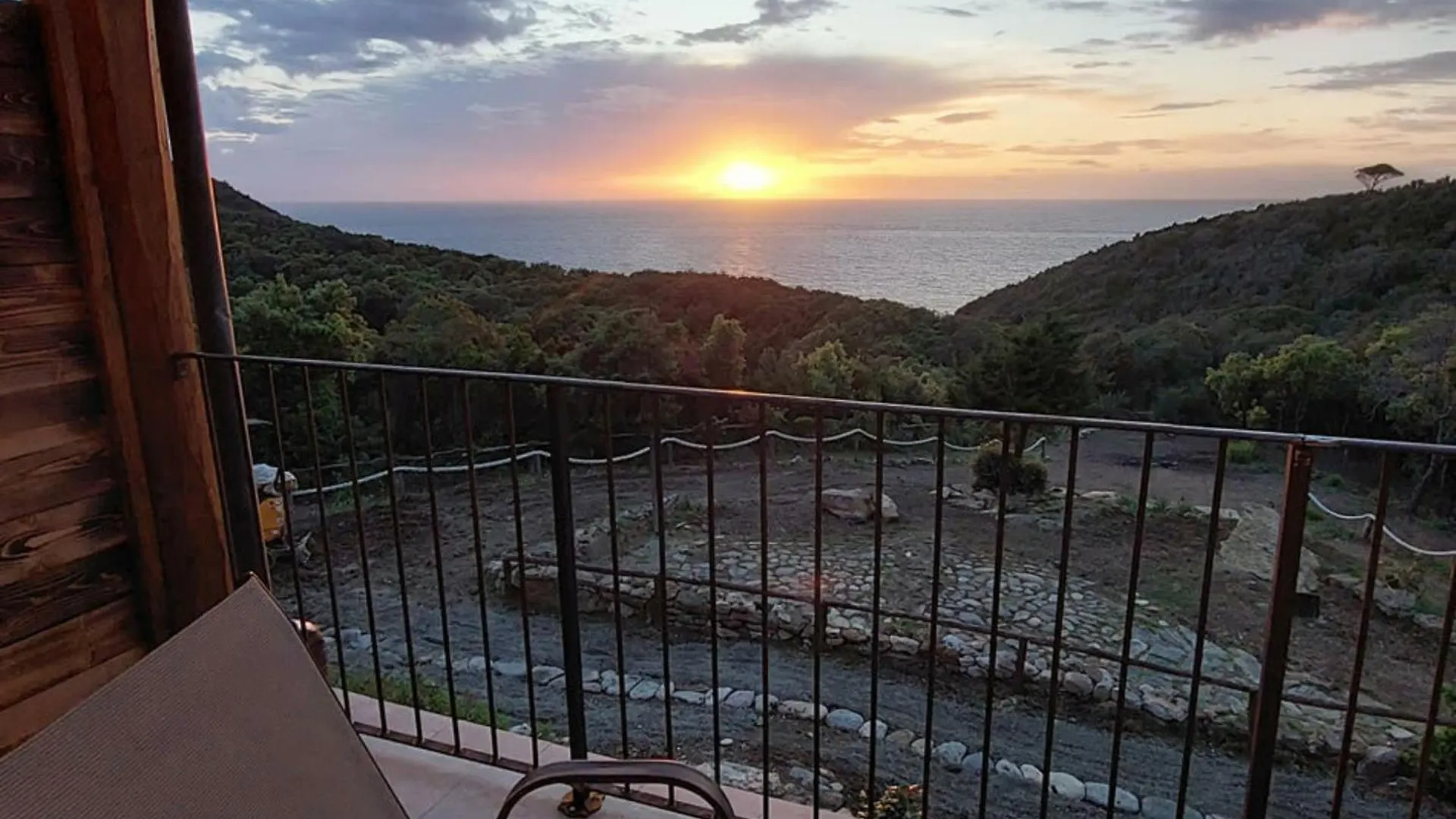Agriturismo Amandolo Cavo 0*,  Italy