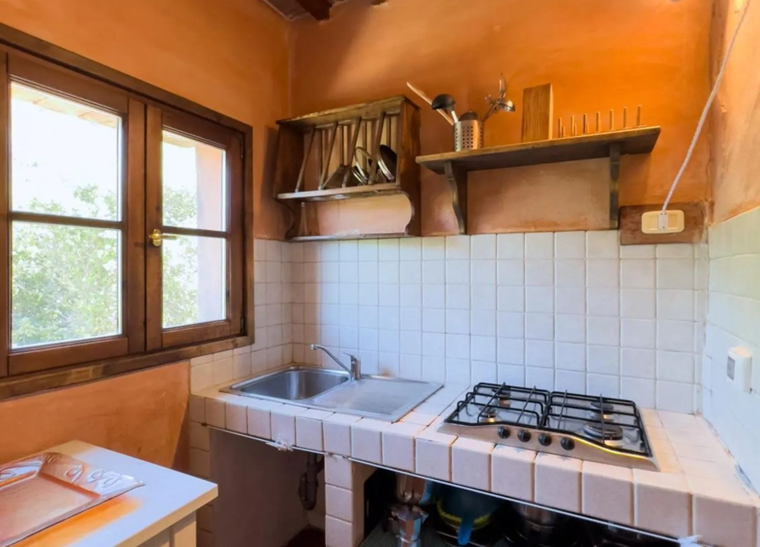 Agriturismo Amandolo Cavo 0*,  Italy