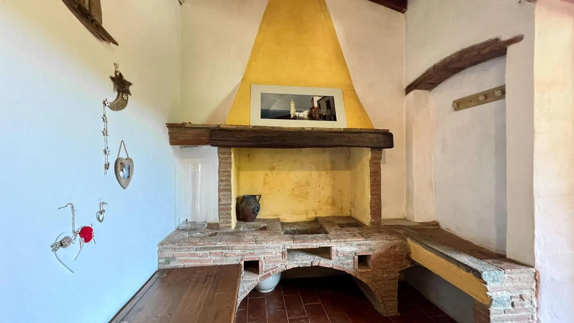 Agriturismo Amandolo Cavo Italy