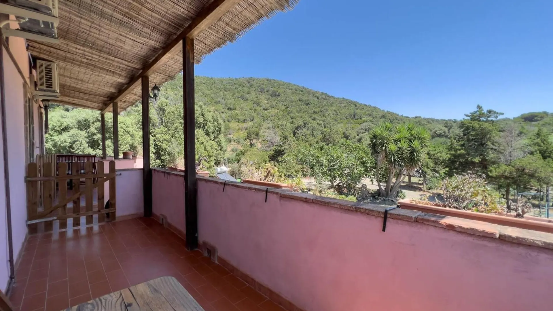 Gospodarstwo agroturystyczne Agriturismo Amandolo Cavo