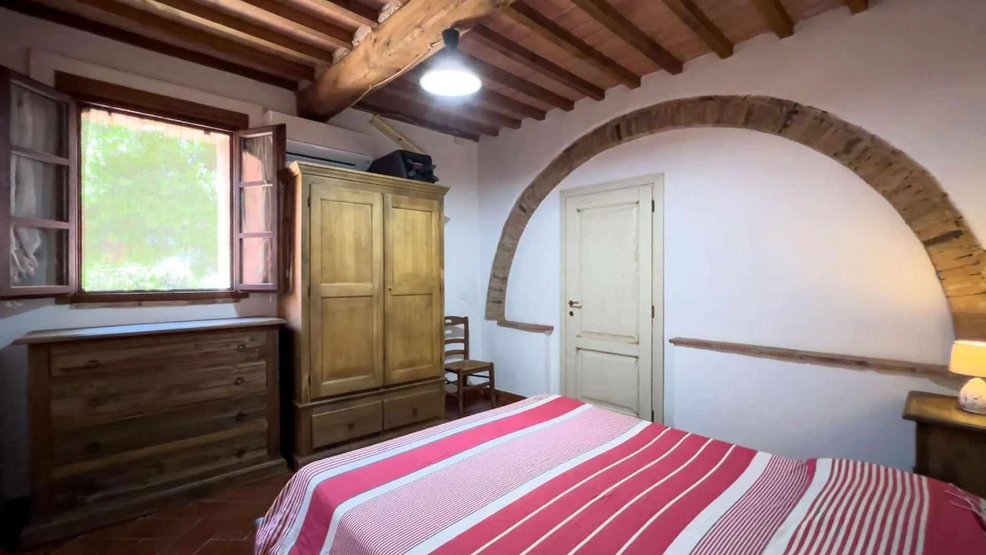 Agriturismo Amandolo Cavo 0*,